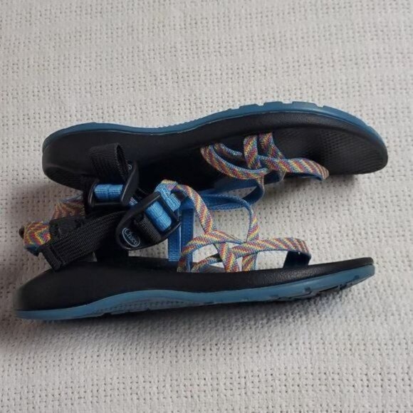 Chaco Sz. 4 Colorful Rainbow Adjustable Sandals - Picture 4 of 10
